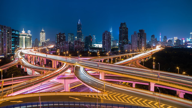 立交桥夜景