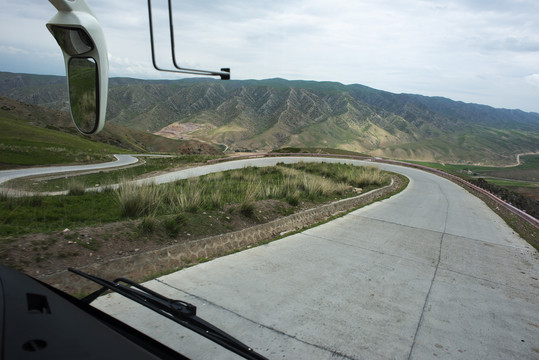 山区公路