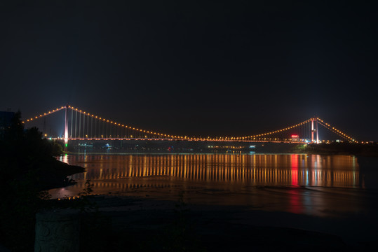 宜昌长江公路大桥夜景