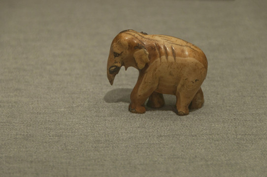 文玩大象木雕