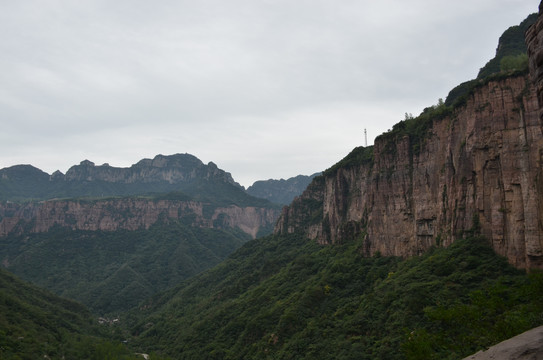 郭亮挂壁公路