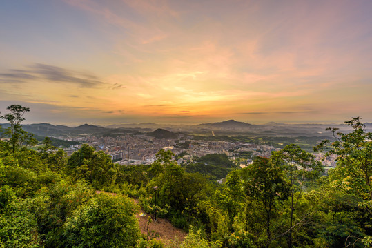 深圳羊台山日出