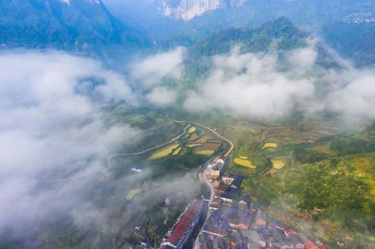 公盂山