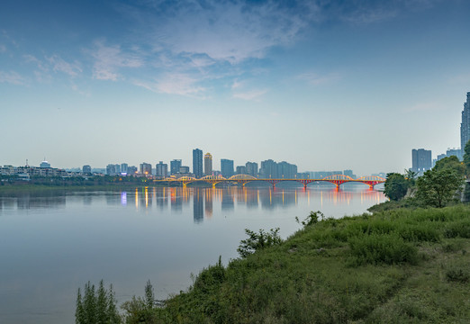 乐山岷江大桥