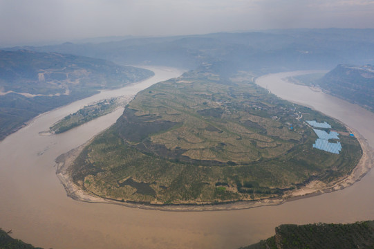 黄河乾坤湾清水湾