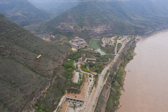 黄河清水湾