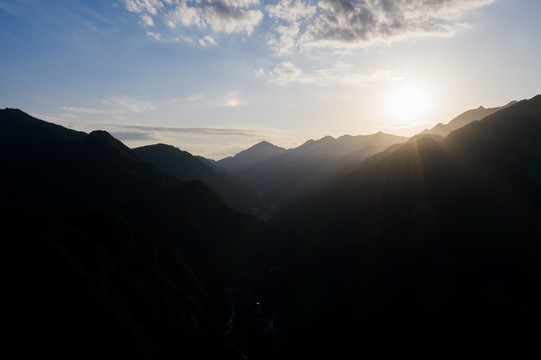 秦岭山