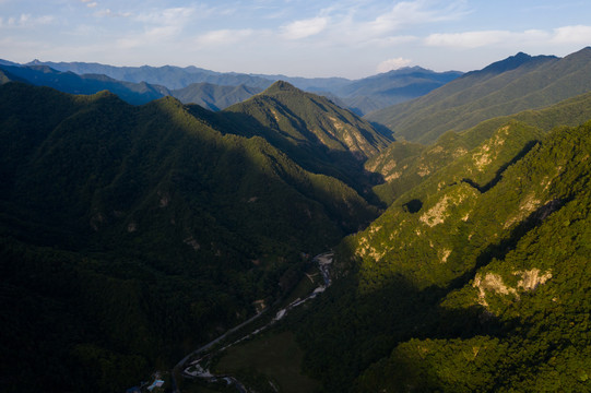 秦岭山