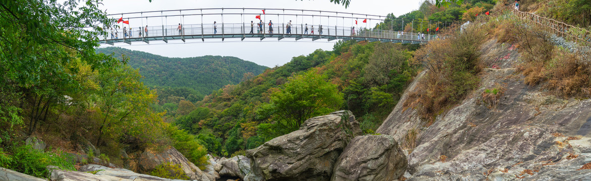 武汉木兰天池风景区初秋风光