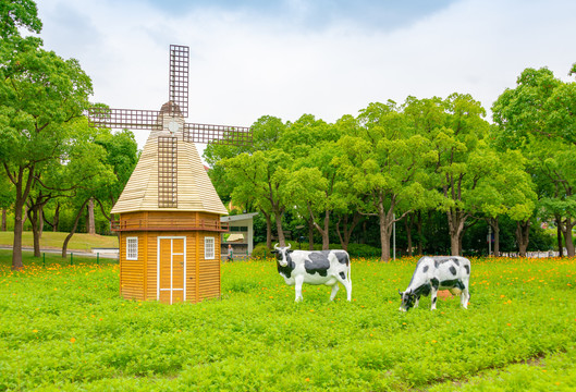 上海大宁公园风车奶牛花园景观