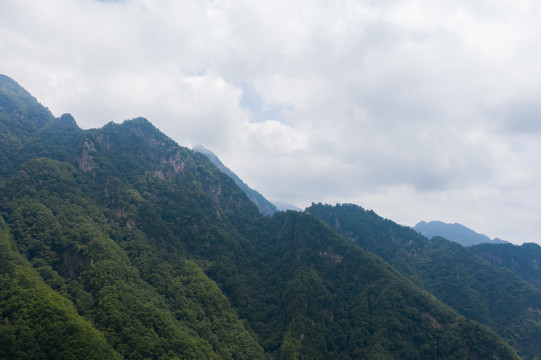 航拍秦岭山脉