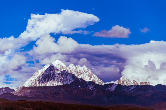 雅拉雪山