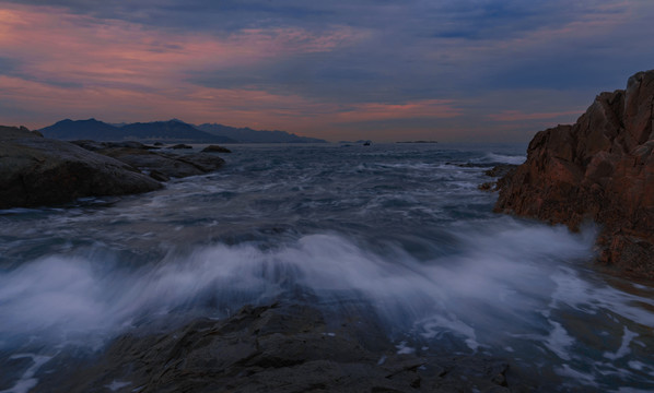 海浪滔滔