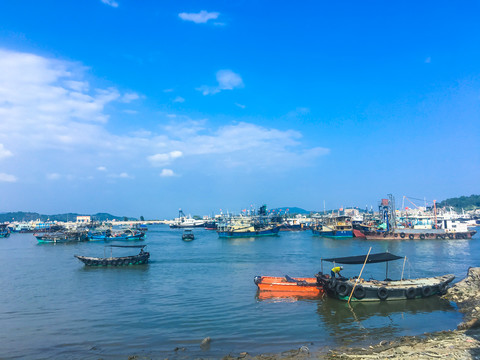 海湾渔港