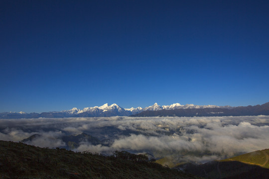 贡嘎雪山