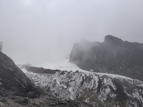 玉龙雪山