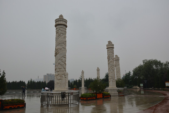 雨中公园风光