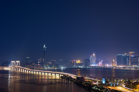 澳门观光塔夜景