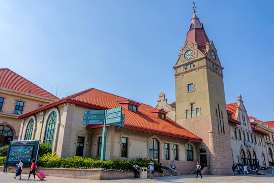 山东省青岛市青岛火车站站前广场