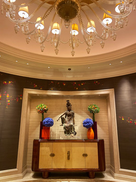 神龛佛像酒店装饰