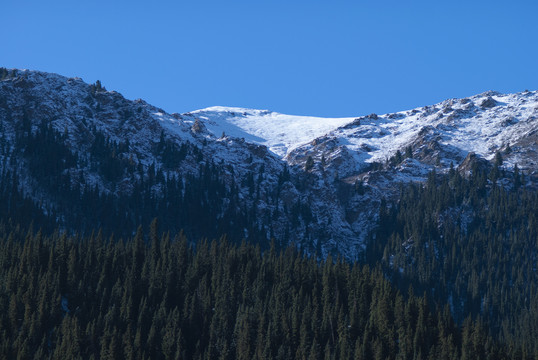 天山