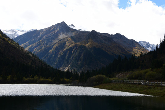 达古冰山风光