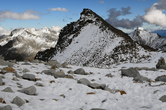 达古冰川雪山