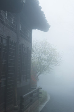 雨雾山寺