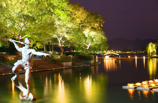 西湖涌金门夜景