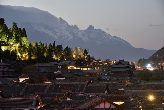 云南丽江大研古城夜景风光