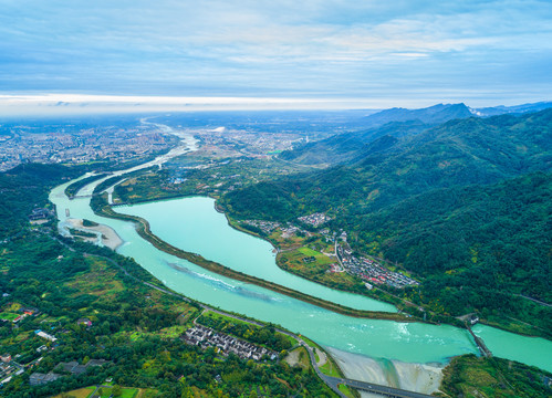 都江堰岷江出川