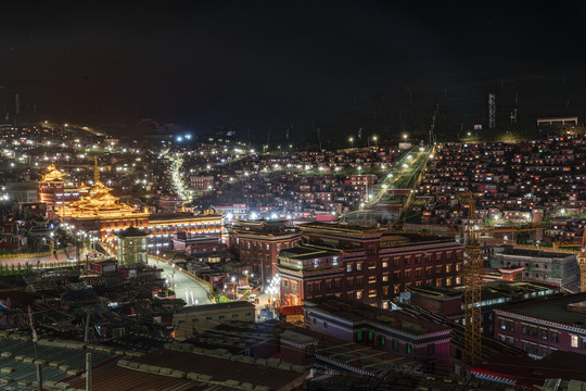 色达五明佛学院夜景