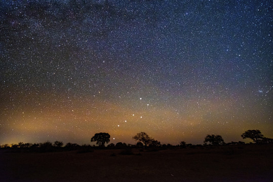 达里诺尔湖星空