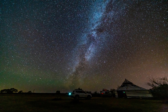 达里诺尔湖星空