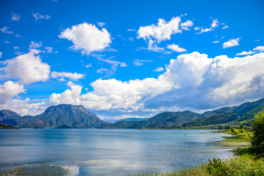 泸沽湖黑娃俄岛蛇岛风光