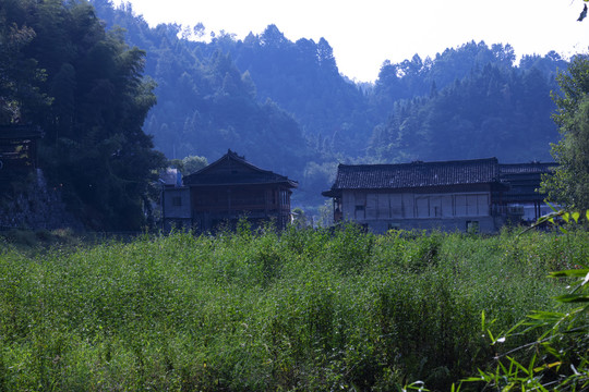 山中人家