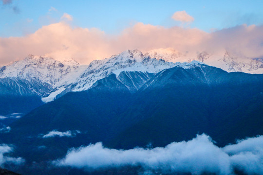 梅里雪山