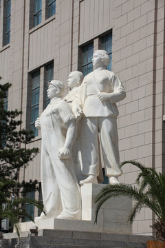 中国人民军事博物馆雕塑