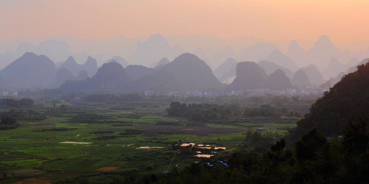 山峰