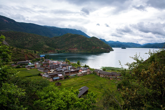 泸沽湖