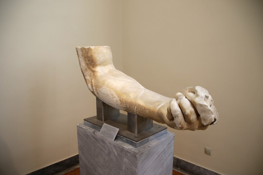 希腊国家考古博物馆宙斯手臂雕塑