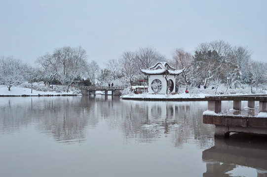 雪中瘦西湖