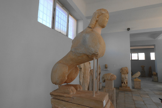 提洛岛考古博物馆大理石狮子雕塑