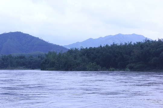 山河湖水树林