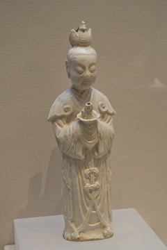 宋代白瓷人形壶