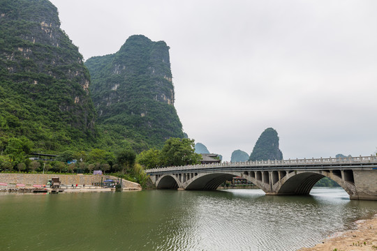 桂林山水甲天下