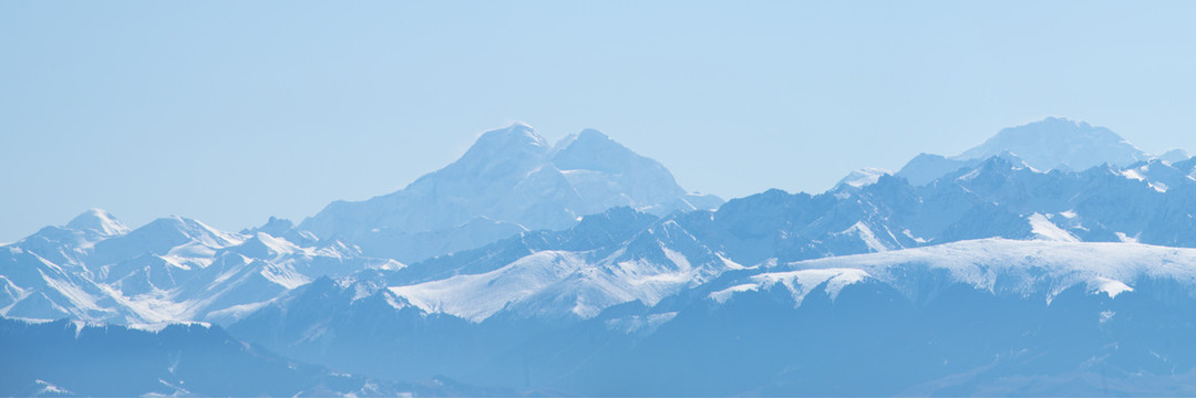 天山雪