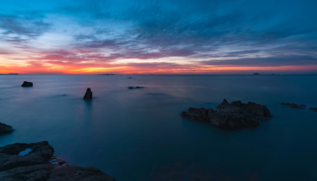 海上日出