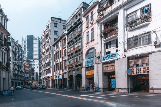 广州文明路骑楼建筑街景