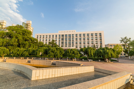 天津大学